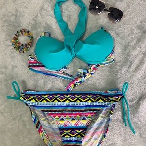 BIKINI TOP / BOTTOMS